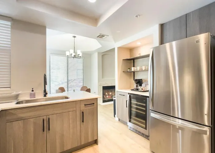 2br Kierland Commons Cozysuites By The Golf Course *