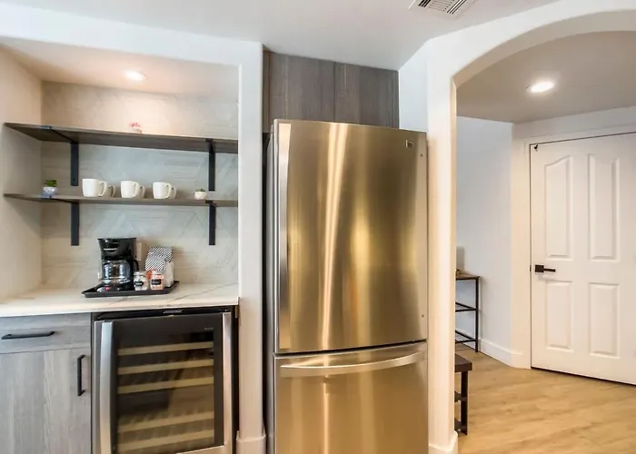 Apartment 2br Kierland Commons Cozysuites By The Golf Course *