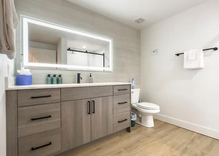 2br Kierland Commons Cozysuites By The Golf Course Apartment Scottsdale