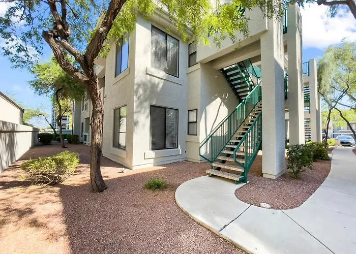 2br Kierland Commons Cozysuites By The Golf Course