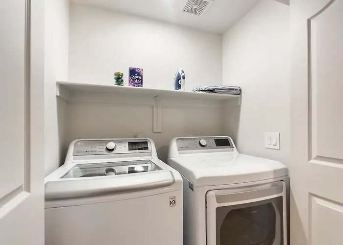Apartment 2br Kierland Commons Cozysuites By The Golf Course *