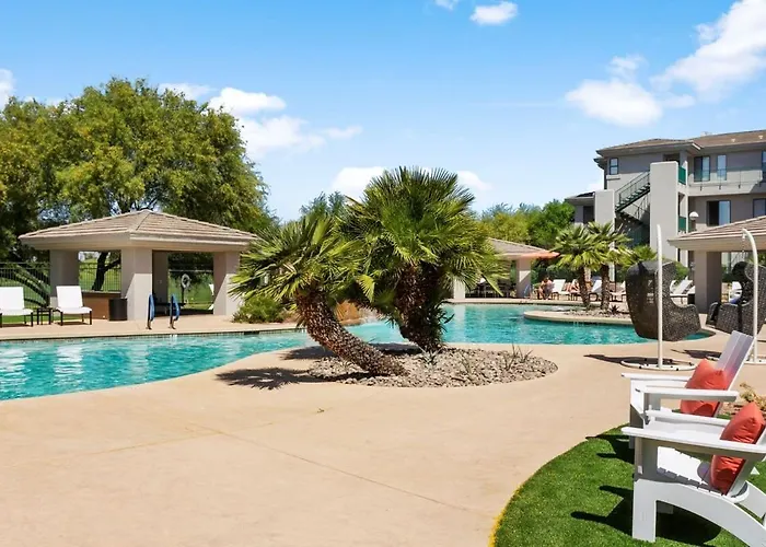 Apartment 2br Kierland Commons Cozysuites By The Golf Course