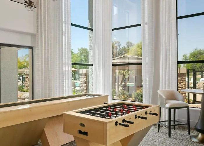 Apartment 2br Kierland Commons Cozysuites By The Golf Course Scottsdale